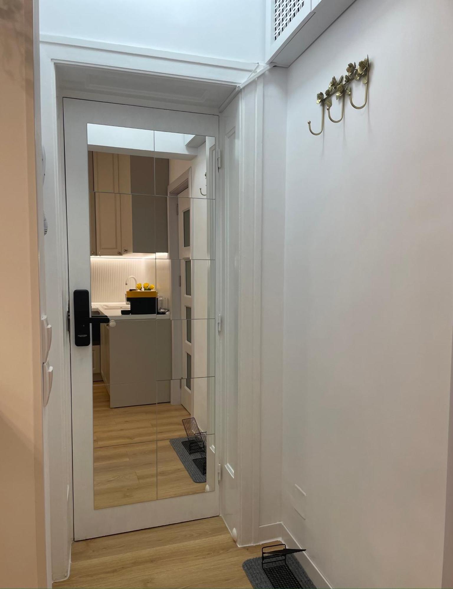 Апартаменты Studio Alice Romana Square Бухарест Экстерьер фото